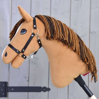 Hobby Horse Edward-LD s černou ohlávkou