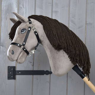 Hobby Horse Guccini s černou ohlávkou
